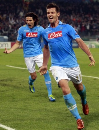 前场的人员 前场的人员